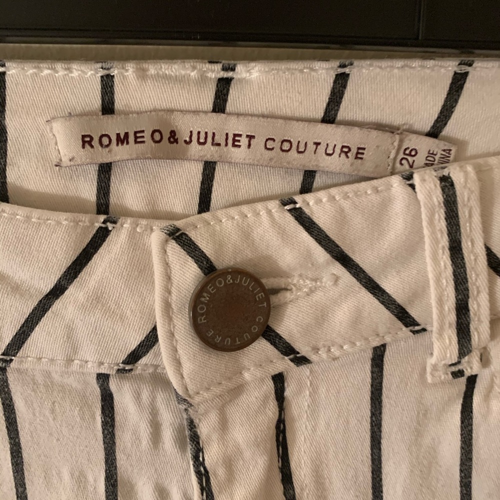 Romeo & Juliet Couture Striped Skinny Jeans